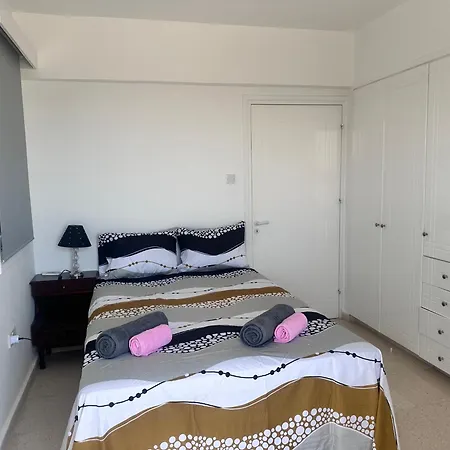 Апартаменты Near Makenzie 51