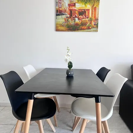 Near Makenzie 51 Apartman *