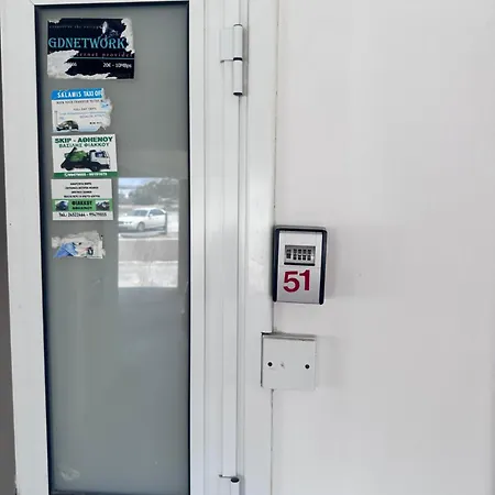 Near Makenzie 51 Apartman *