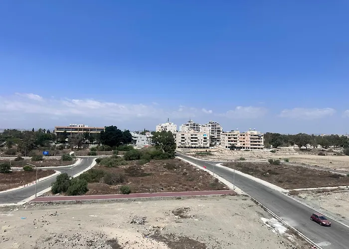 Near Makenzie 51 アパート ラルナカ