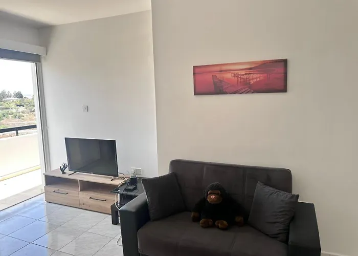 Near Makenzie 51 アパート